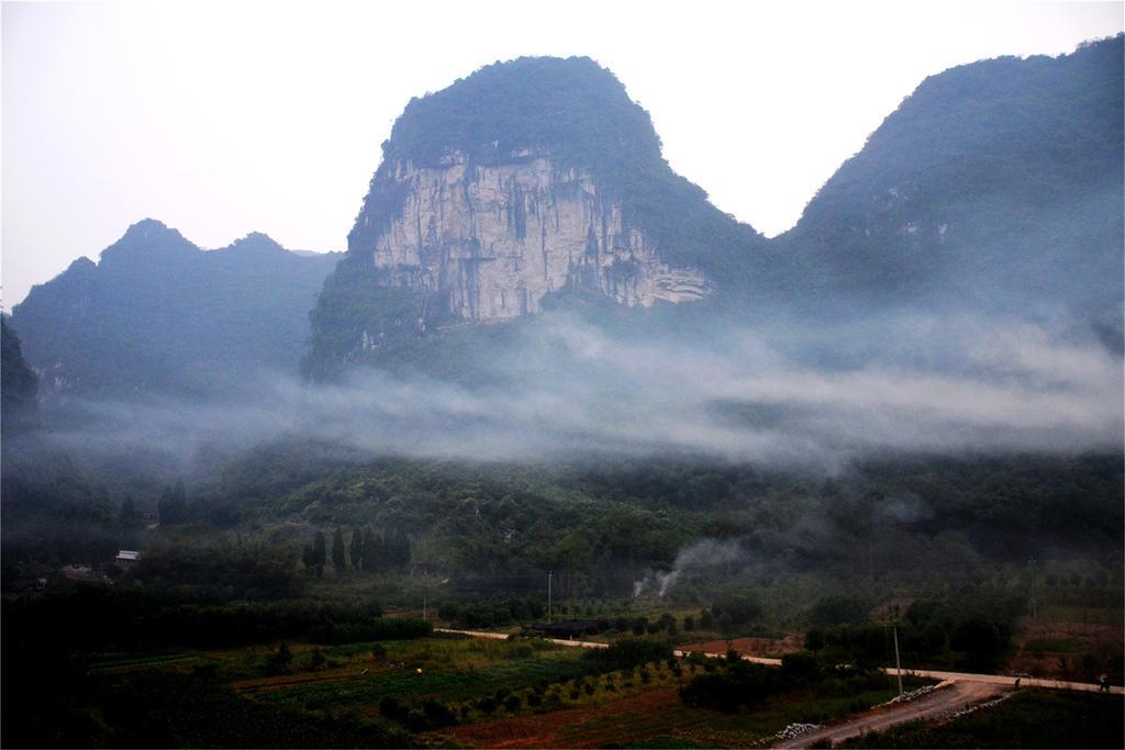 فندق Yangshuo Peaceful Valley Retreat المظهر الخارجي الصورة